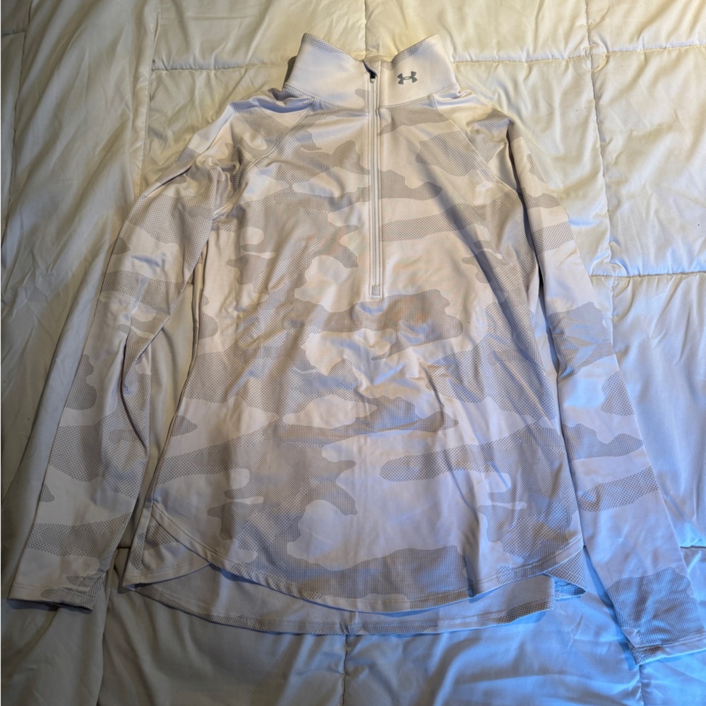 Under Armour Gray and Cream Patterned Pullover